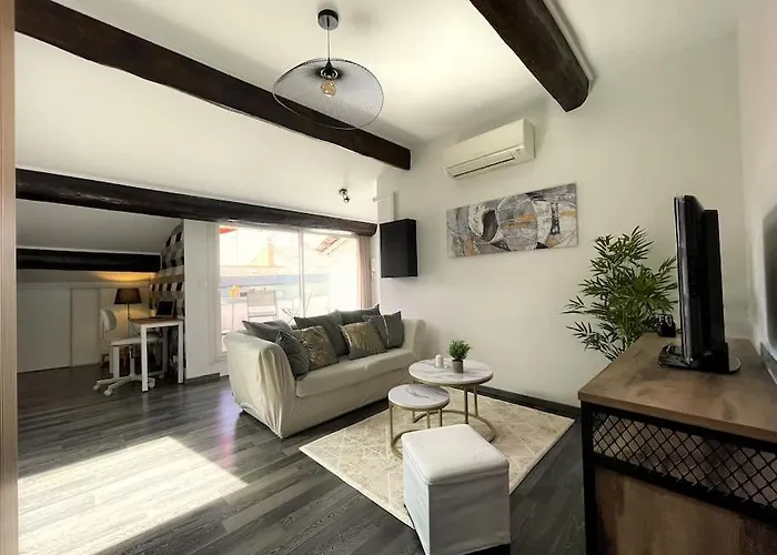 Διαμέρισμα Charme Urbain Sous Les Toits-terrasse/clim/parking Μπεζιέ